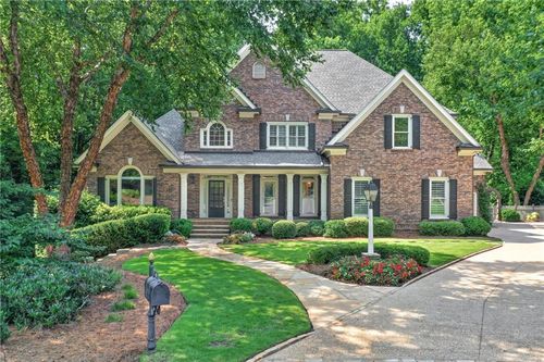 745 Latour Dr, Sandy Springs, GA, 30350-5552 | Card Image