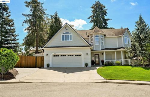 2473 Centennial Ln, Hayward, CA, 94541 | Card Image