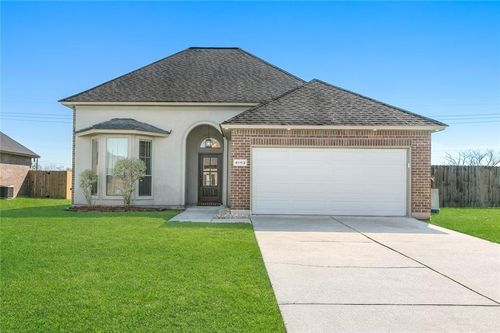 41163 Remington Dr, Sorrento, LA, 70778-3427 | Card Image