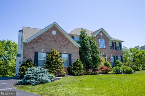487 Windy Hill Rd, Gilbertsville, PA, 19525-9808 | Card Image