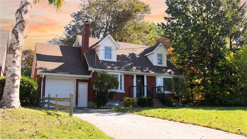 84 Ethel St, Kitchener, ON, N2B1Z9 | Card Image