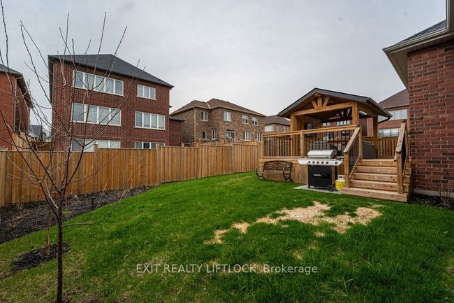 8 Station Dr, House other with 3 bedrooms, 3 bathrooms and 4 parking in Millbrook ON | Image 40
