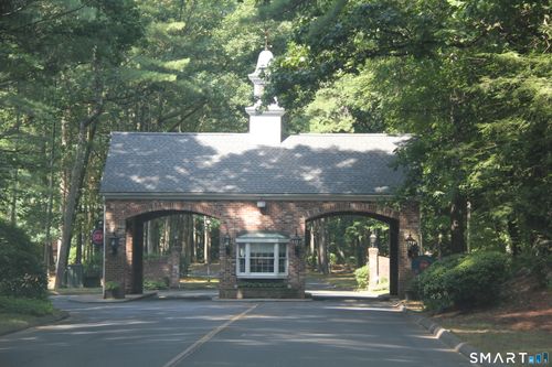 45-45 Tunxis Vlg, Farmington, CT, 06032-1518 | Card Image