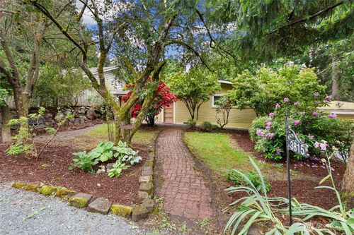 3815 Ne 113th St, Seattle, WA, 98125-5740 | Card Image