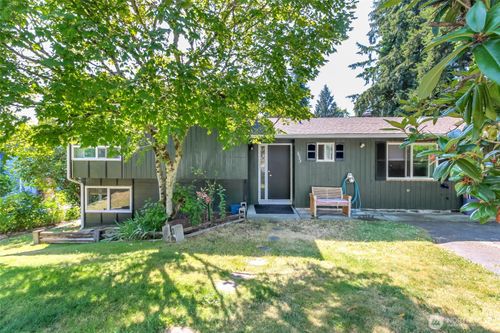 2633 Lake Youngs Ct Se, Renton, WA, 98058-3848 | Card Image
