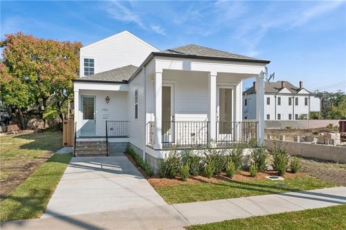 1721 Constantinople St, New Orleans, LA, 70115-4709 | Card Image