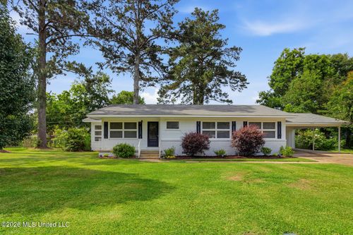 912 Lee Ave, Crystal Springs, MS, 39059-2547 | Card Image