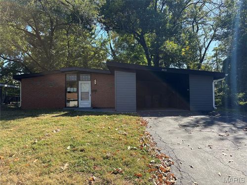 8410 Bayberry Drive, Berkeley, MO, 63134 | Card Image