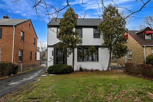 3699 Bainbridge Rd, Cleveland Heights, OH, 44118-2256 | Card Image