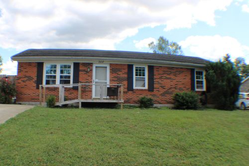 208 Poplar Dr, Lawrenceburg, KY, 40342-1035 | Card Image