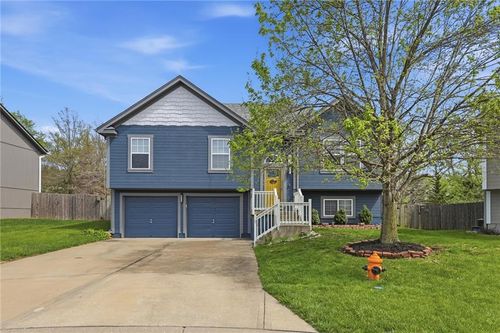 931 Jones Ct, Independence, MO, 64056-3066 | Card Image