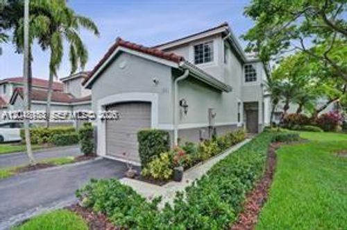 3901 San Simeon Ln, Weston, FL, 33331-5057 | Card Image