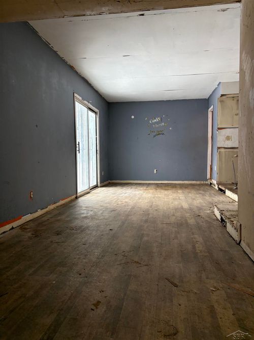 6104 Hilton Ln, Mount Morris, MI, 48458-2632 | Card Image