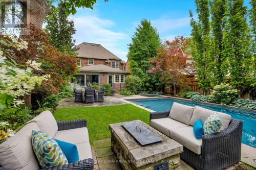67 King Georges Road, Toronto (Kingsway South), ON, M8X1L8 | Card Image