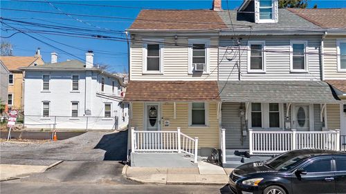 337 N 3rd St, ALLENTOWN, PA, 18102-3501 | Card Image