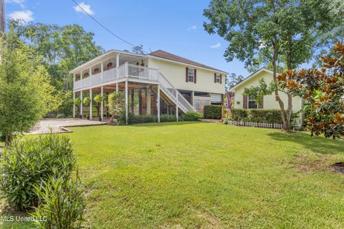 4057 Pacific St, Bay Saint Louis, MS, 39520-8545 | Card Image