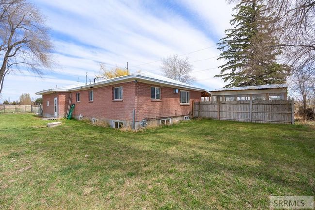 9891 N 5 Th E, House other with 4 bedrooms, 2 bathrooms and 2 parking in Idaho Falls ID | Image 9