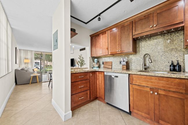APT-107 - 9481 Evergreen Pl, Condo with 2 bedrooms, 2 bathrooms and null parking in Davie FL | Image 10