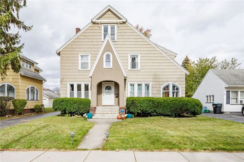 654 Laurelton Rd, Irondequoit, NY, 14609-4517 | Card Image