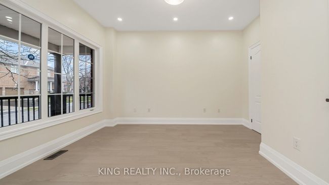 27 Foxmere Rd, House other with 6 bedrooms, 5 bathrooms and 4 parking in Brampton ON | Image 8