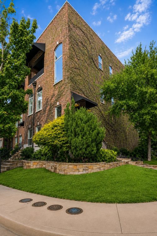 3513 Bryan St, Dallas, TX, 75204-6158 | Card Image