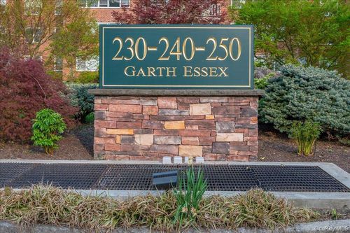7d1-230 Garth Rd, Scarsdale, NY, 10583-3960 | Card Image