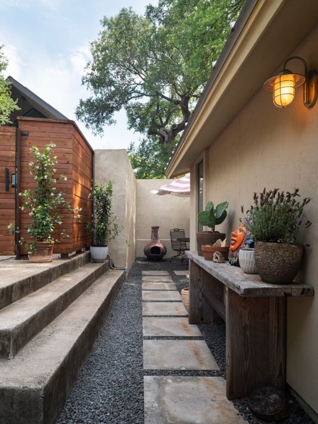 1005 E Riverside Dr, House other with 3 bedrooms, 3 bathrooms and 3 parking in Austin TX | Image 23