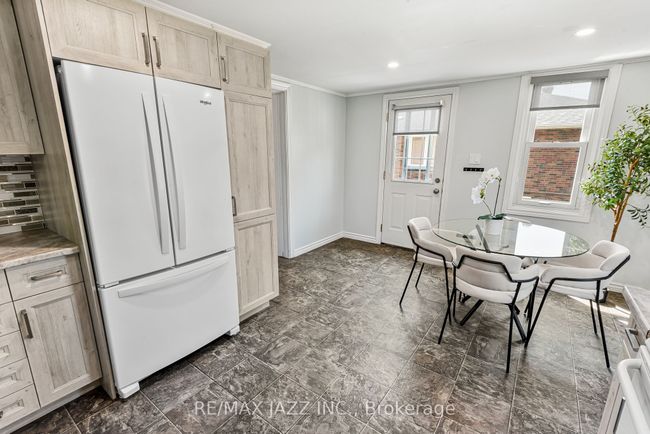 110 Gibbons St, House other with 3 bedrooms, 2 bathrooms and 3 parking in Oshawa ON | Image 17