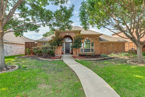 1825 Walters Dr, Plano, TX, 75023-1861 | Card Image