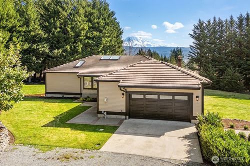22510 Country Dr E, Graham, WA, 98338-8622 | Card Image