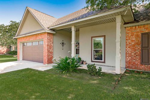 43074 Cypress Bend Dr, Gonzales, LA, 70737-7776 | Card Image
