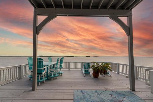 1827 Port O Call St, Tiki Island, TX, 77554-7194 | Card Image