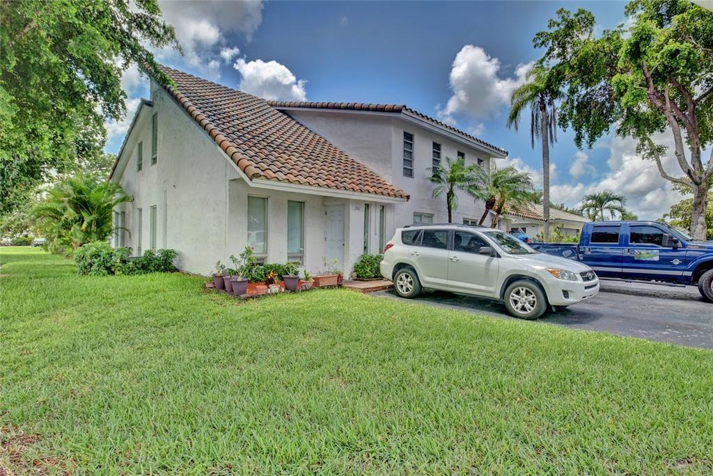 105th Ave, Coral Springs, FL 33065
