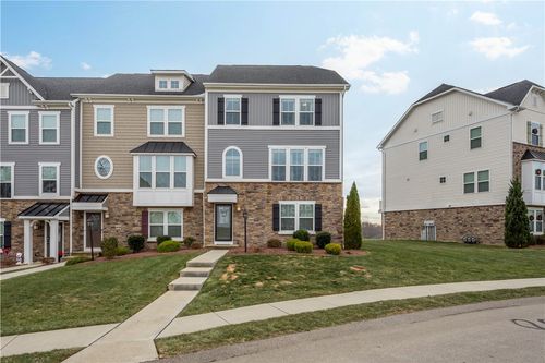 4060 Overview Dr, Cecil, PA, 15317 | Card Image