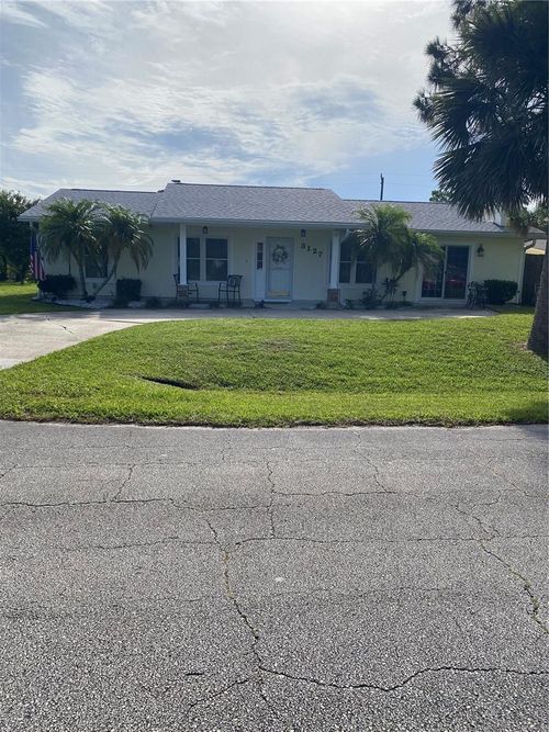 3127 Unity Tree Dr, Edgewater, FL, 32141-6011 | Card Image