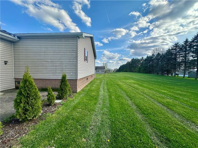 20 Stoneridge Ln, House other with 3 bedrooms, 2 bathrooms and 2 parking in Grove City PA | Image 19