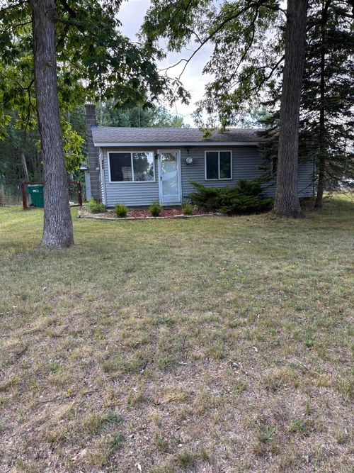 4906 Turner Pine Dr, Prescott, MI, 48756-8640 | Card Image