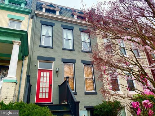 1351 A St Ne, WASHINGTON, DC, 20002-8439 | Card Image