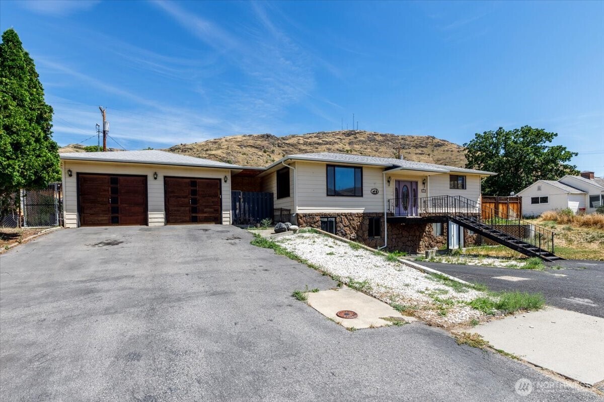 Residential in Coulee Dam