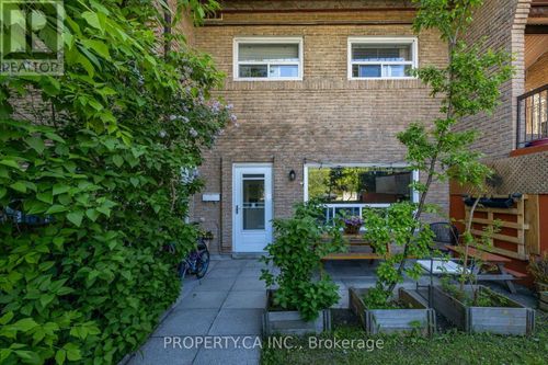43-91 Muir Drive, Toronto (Scarborough Village), ON, M1M3T7 | Card Image
