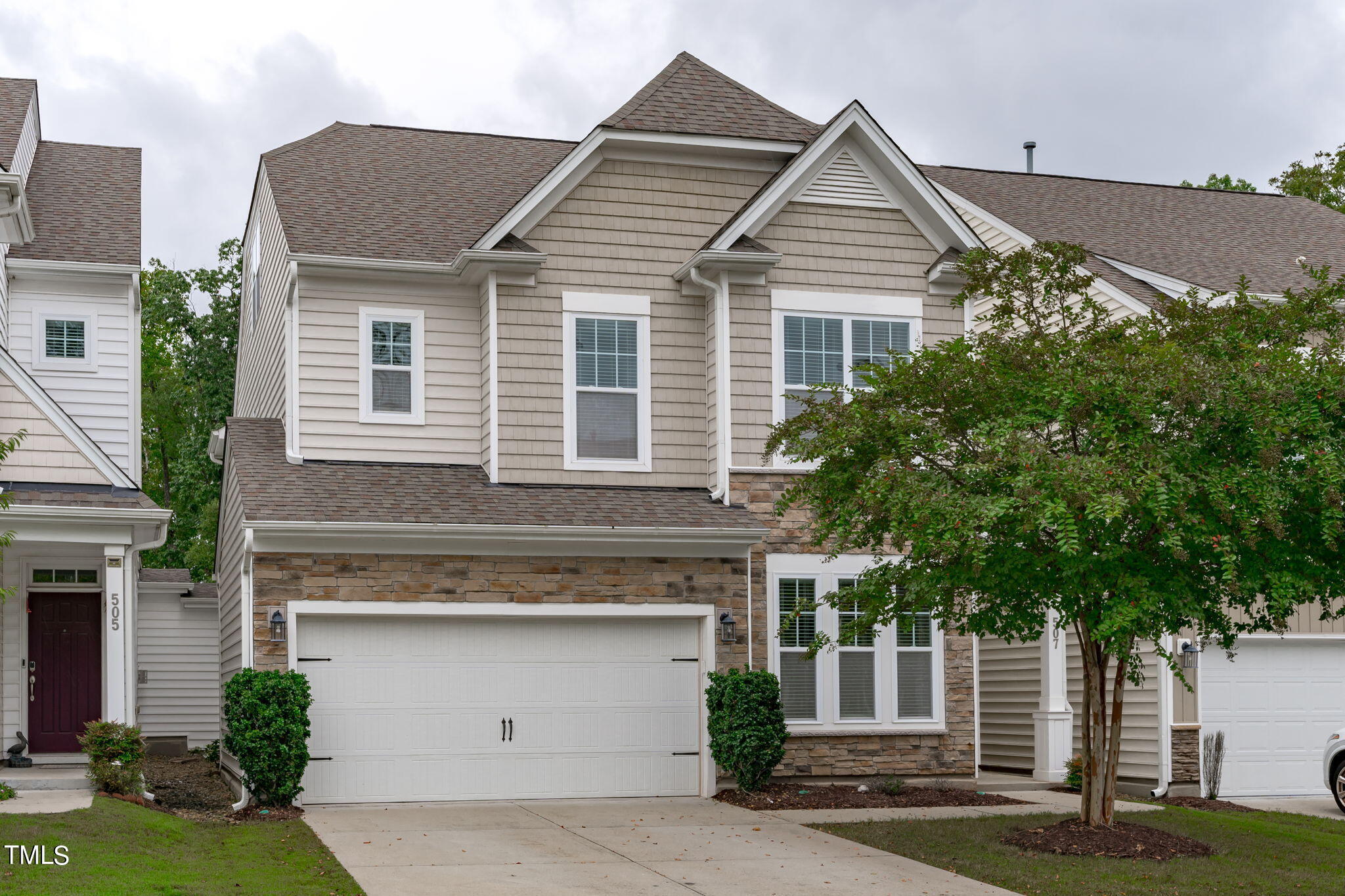 Finnbar Dr, Cary, NC 27519