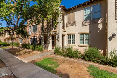 918 S Annie Lane, Townhouse with 3 bedrooms, 3 bathrooms and null parking in Gilbert AZ | Image 3