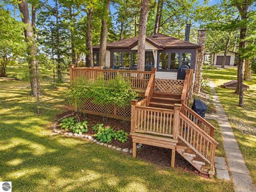 6977 Loud Dr, Oscoda, MI, 48750-9672 | Card Image