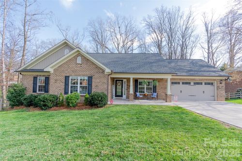 6729 Rollingwood Dr, Clemmons, NC, 27012-8494 | Card Image