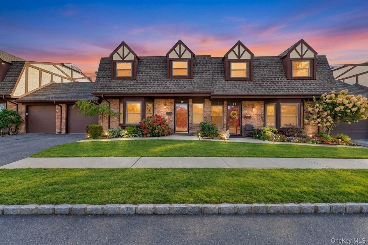 42 Quail Run Dr, For Sale in Deer Park - eXp Realty