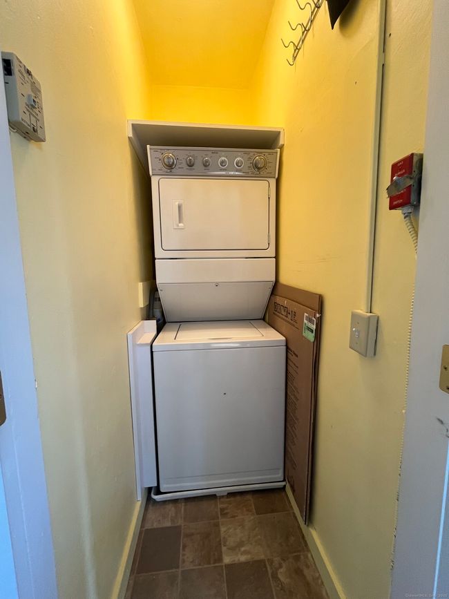 45 Grove St, Home with 2 bedrooms, 1 bathrooms and 2 parking in Thomaston CT | Image 7