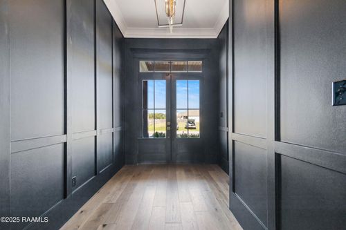 124 Breakers Way, Scott, LA, 70583-5648 | Card Image