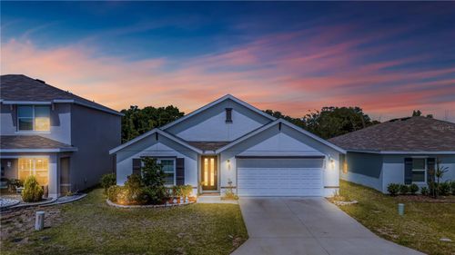 8669 Triumph Cir, WILDWOOD, FL, 34785-8845 | Card Image
