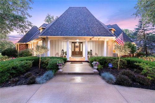 12854 Pembroke Cir, Leawood, KS, 66209-1625 | Card Image