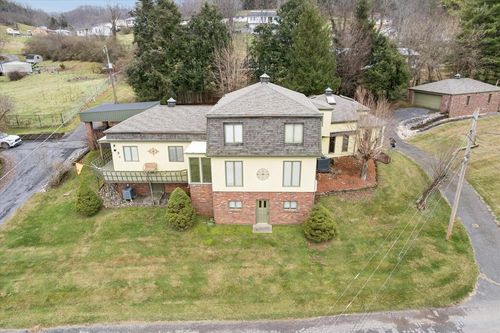 43 Redwood Dr, Honaker, VA, 24260-1110 | Card Image